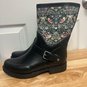 UGG Sivada Strawberry Thief Liberty Print Rain Boot Size 6